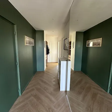 Cozy 3 - 4 People, Air Conditioning, Parking, Crossfit Access *