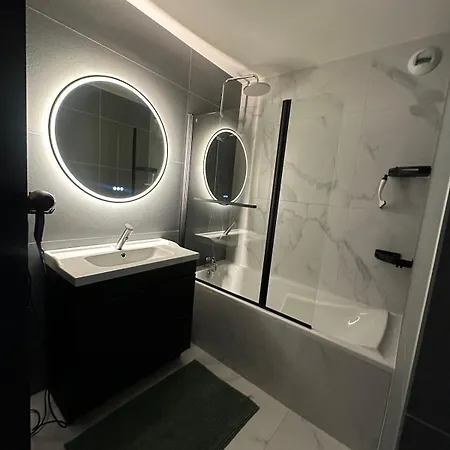 아파트 Cozy 3 - 4 People, Air Conditioning, Parking, Crossfit Access 타이시